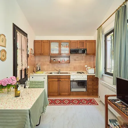 Magnolia Apartment